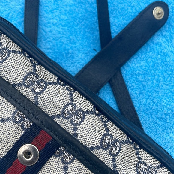 Gucci crossbody - Picture 5 of 17